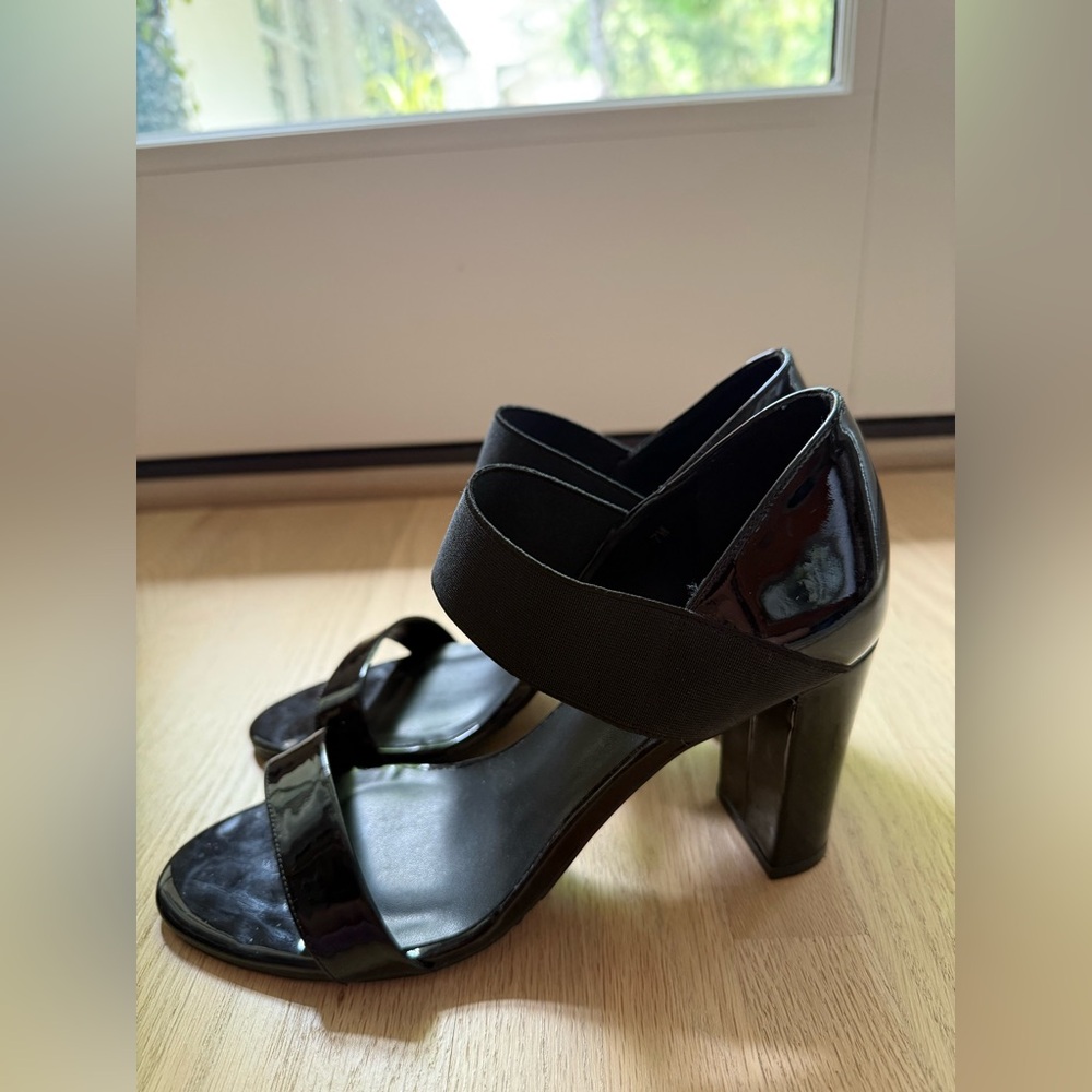 Vaneli Elegant Black Women's Heels size 7M